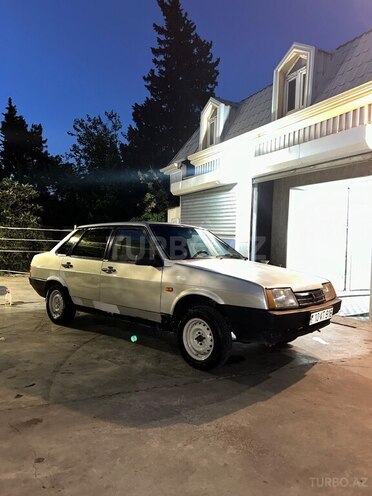 LADA (VAZ) 21099-1