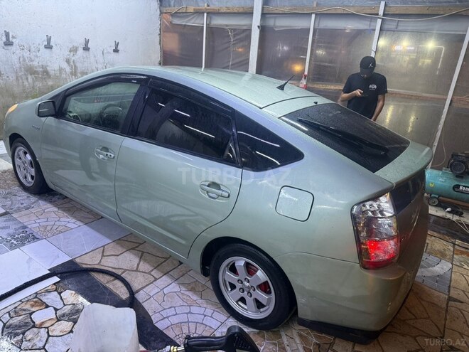 Toyota Prius-20