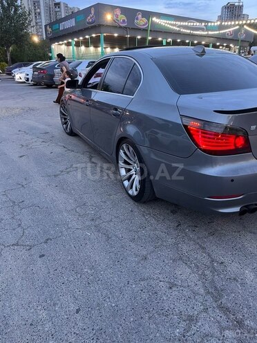 BMW 530-5