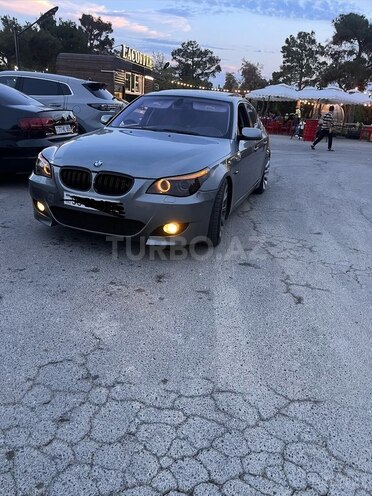 BMW 530-8