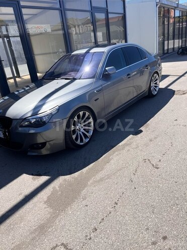 BMW 530-12
