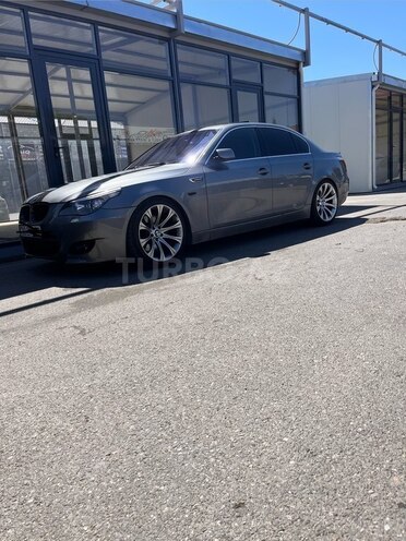 BMW 530-11