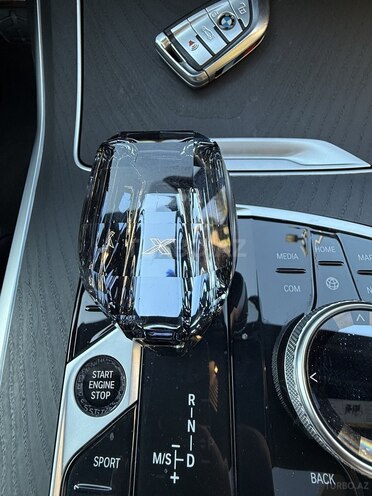 BMW X7-11