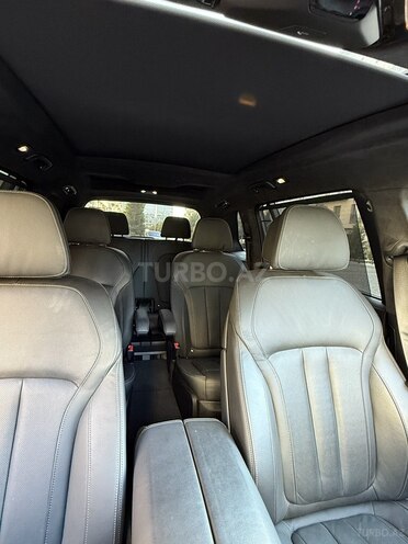 BMW X7-15