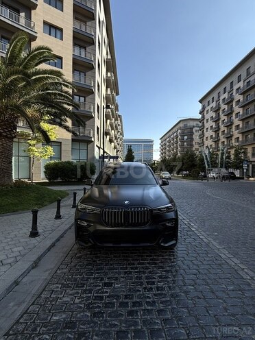 BMW X7-3