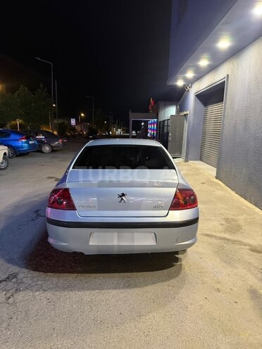 Peugeot 407-4