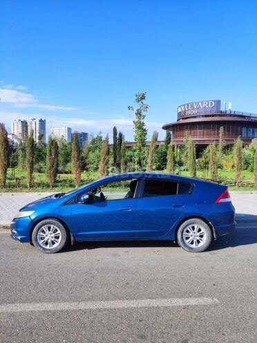 Honda Insight-3