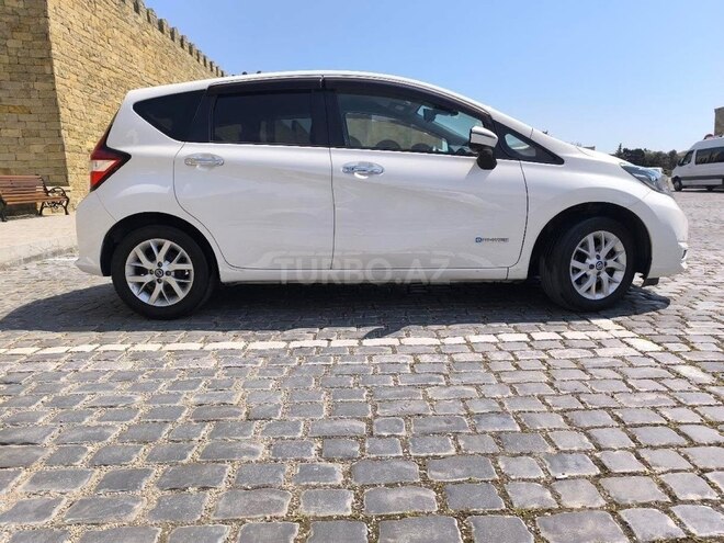 Nissan Note-4
