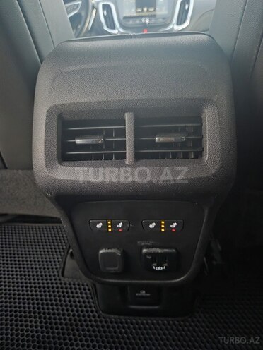 Chevrolet Equinox-15