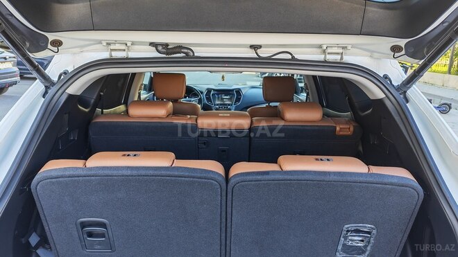 Hyundai Santa Fe-8