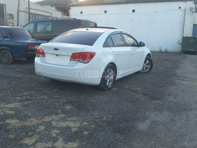 Chevrolet Cruze-2
