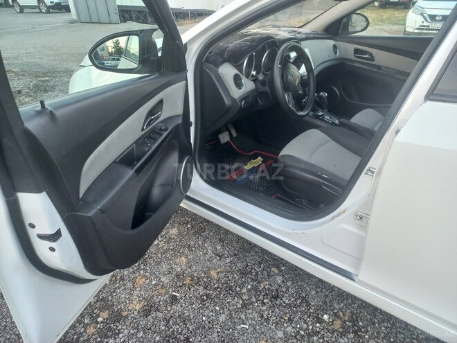 Chevrolet Cruze-5