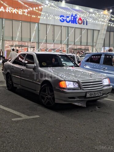 Mercedes C 200-2