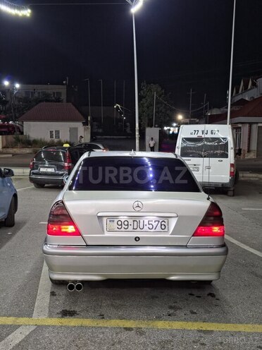 Mercedes C 200-8