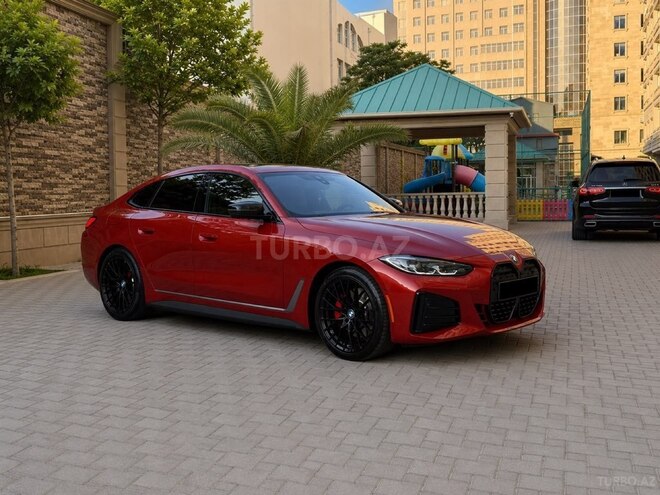 BMW i4-2