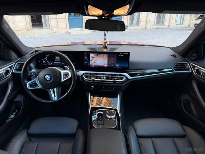 BMW i4-13