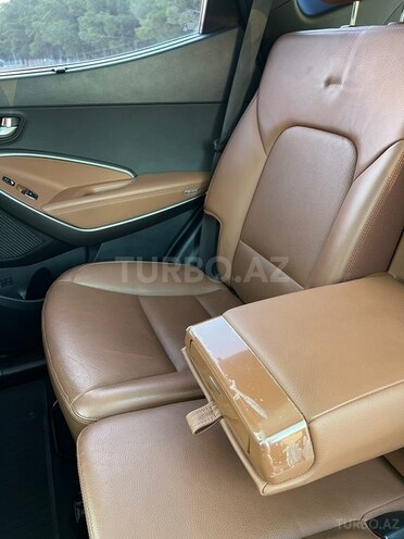 Hyundai Santa Fe-11