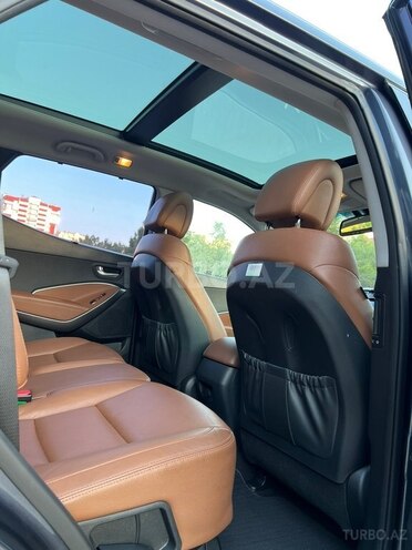 Hyundai Santa Fe-13