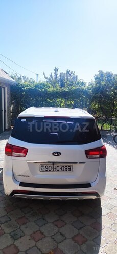 Kia Carnival-11