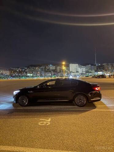 Kia Quoris-8