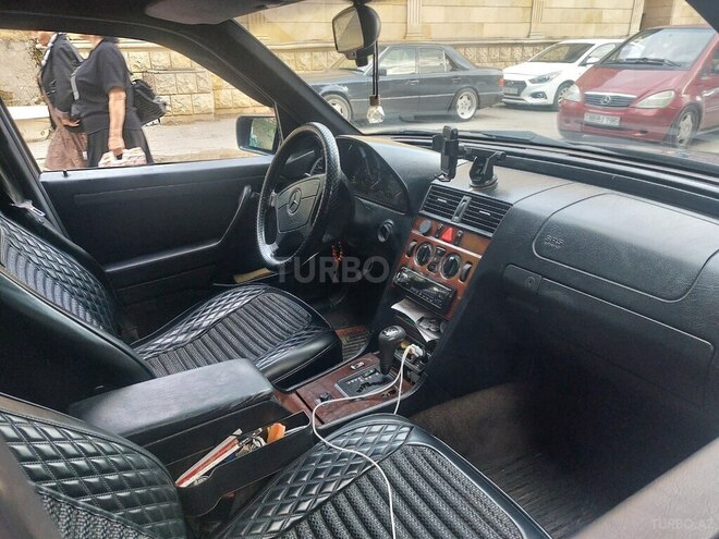 Mercedes C 180-5