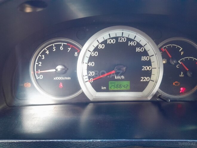 Daewoo Gentra-12