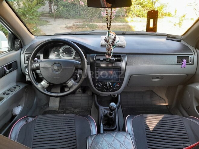 Daewoo Gentra-13
