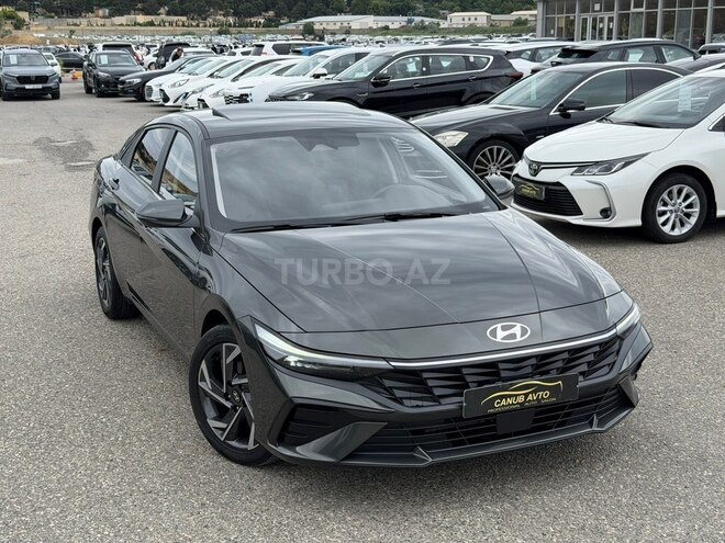 Hyundai Elantra-3