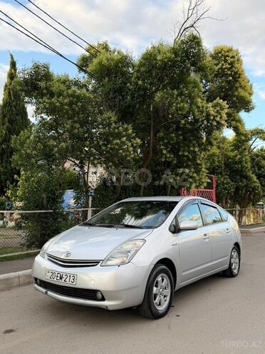 Toyota Prius-2
