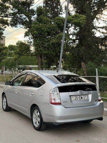 Toyota Prius-3