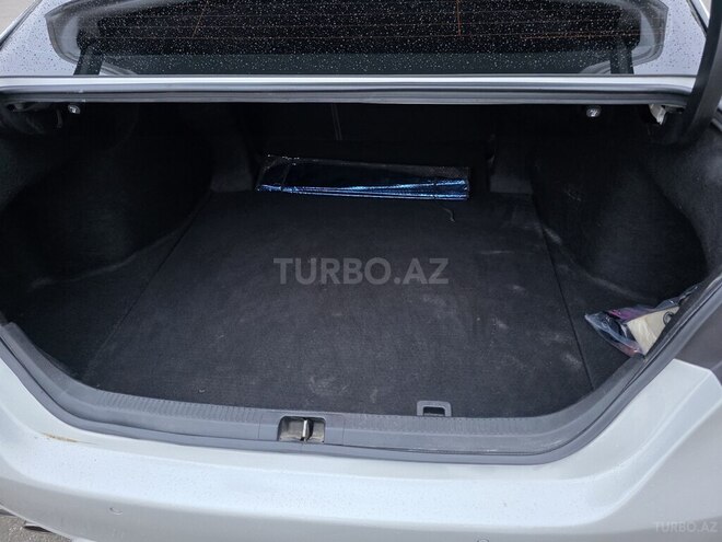 Toyota Camry-7