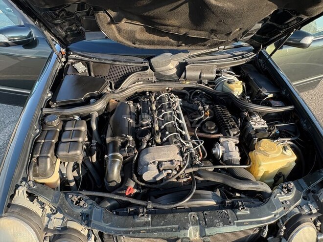 Mercedes E 270-14