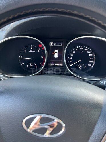 Hyundai Santa Fe-10
