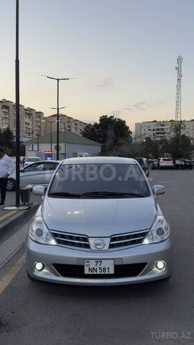 Nissan Tiida-1
