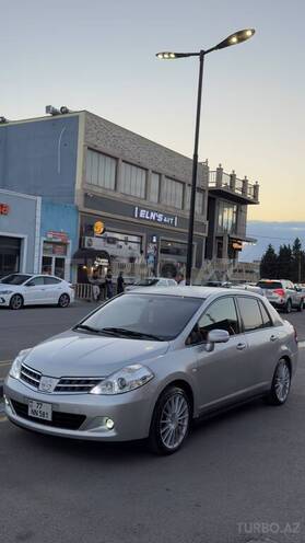 Nissan Tiida-2
