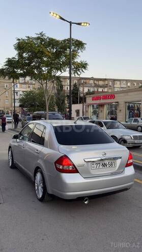 Nissan Tiida-5