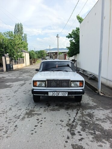LADA (VAZ) 2107-4