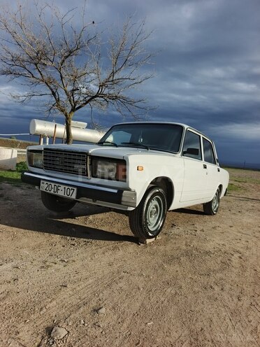 LADA (VAZ) 2107-2