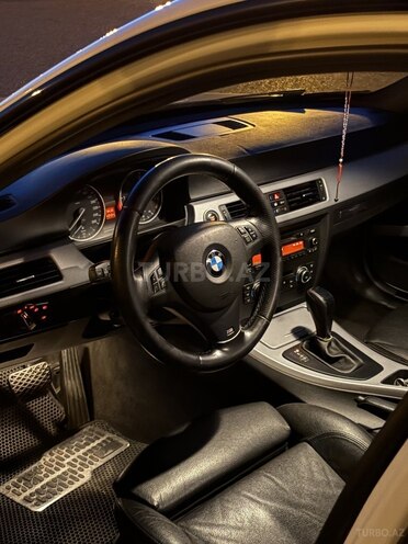 BMW 320-11