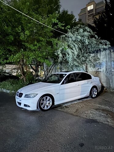 BMW 320-3