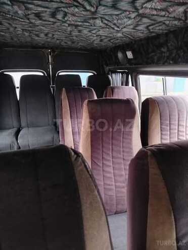 Ford Transit-10