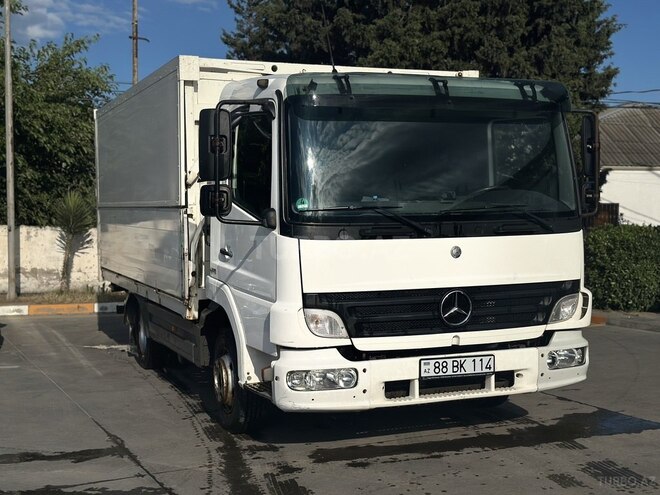 Mercedes Atego 818-3