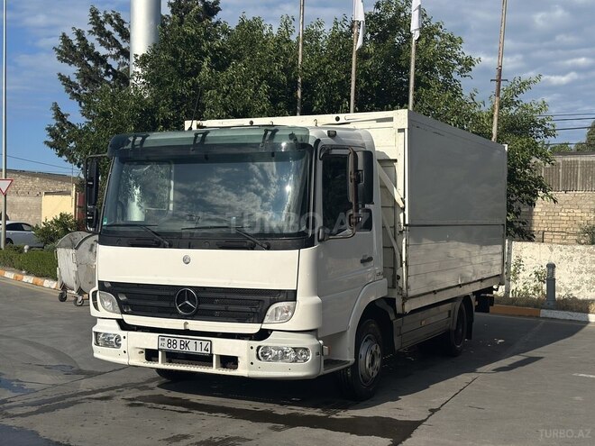 Mercedes Atego 818-1
