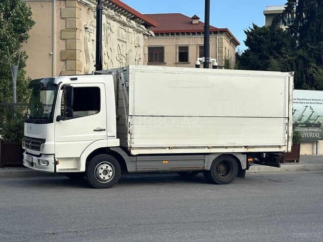 Mercedes Atego 818-13