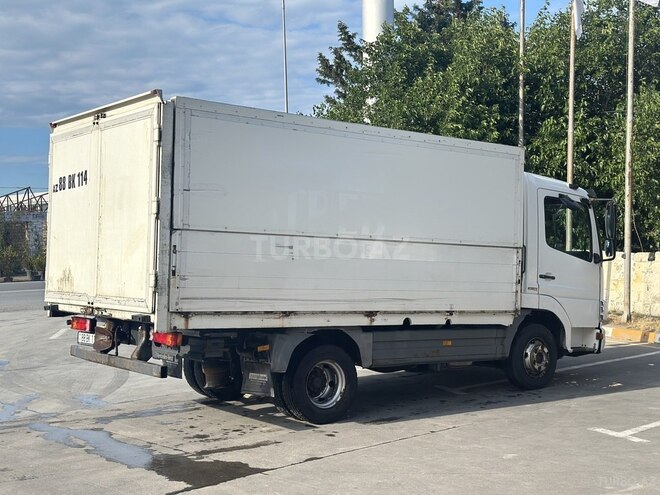 Mercedes Atego 818-10