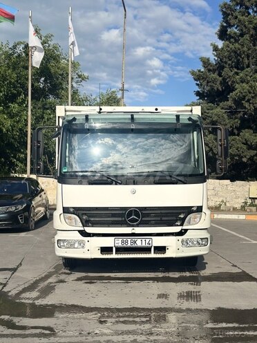 Mercedes Atego 818-2