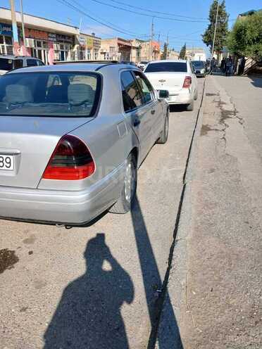 Mercedes C 200-3