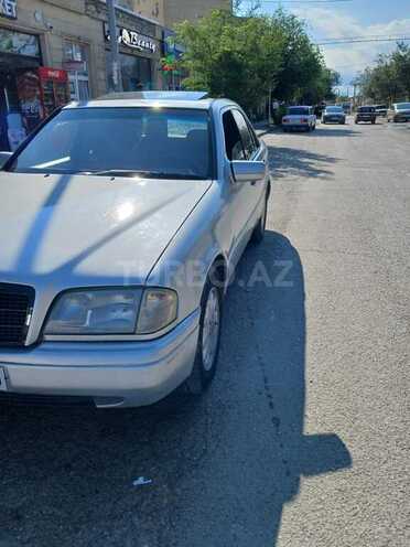 Mercedes C 200-1