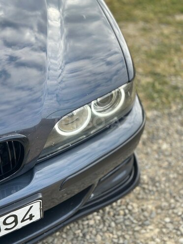 BMW 523-7