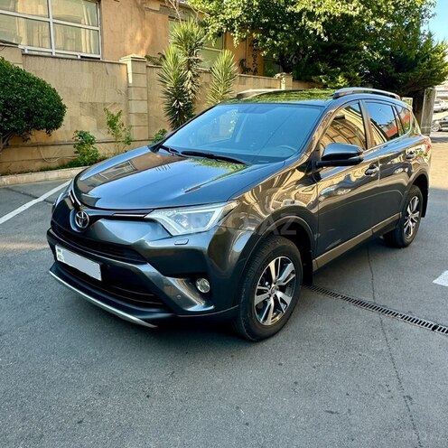 Toyota RAV4-3